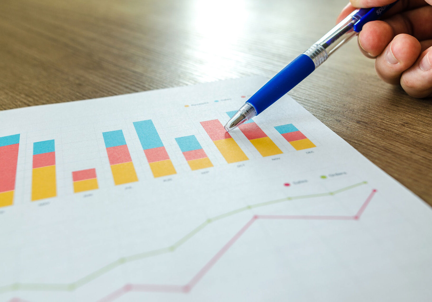 analytics-blur-chart-590020